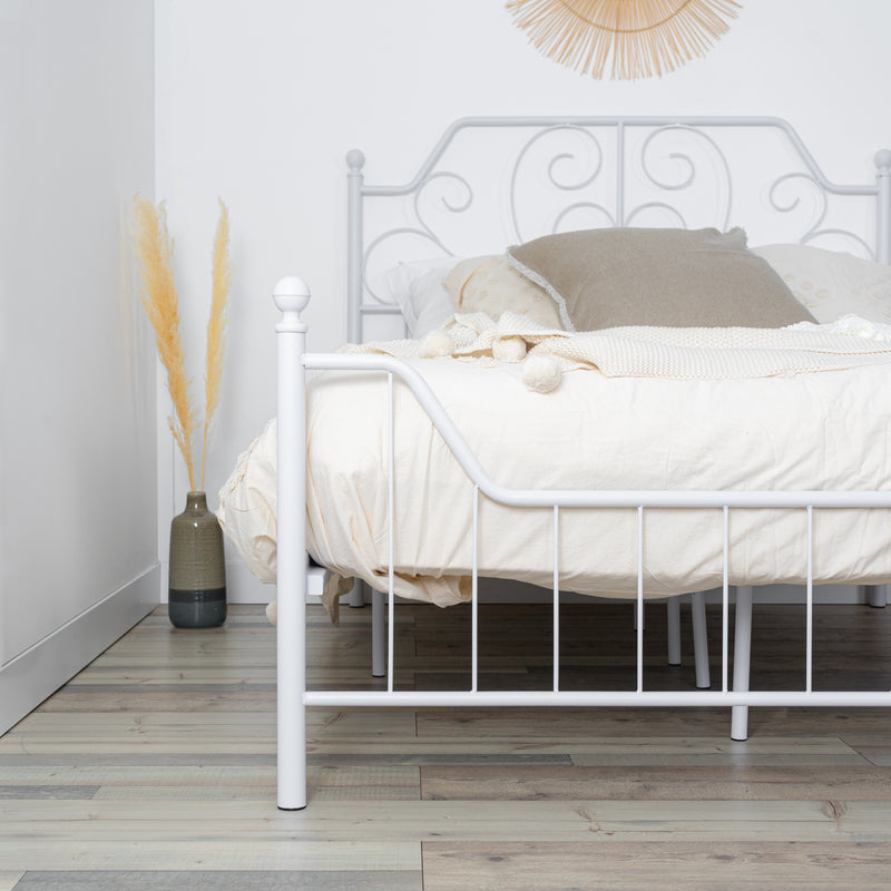 MUDIAY Modern White Metal Bed